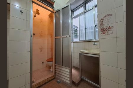 Apartamento à venda com 64m², 2 quartos e sem vaga Apartamento à venda com 64m², 2 quartos e sem vagaCozinha e Área de Serviço