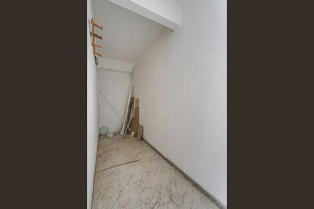 Apartamento à venda com 75m², 2 quartos e sem vaga Apartamento à venda com 75m², 2 quartos e sem vagaDepósito
