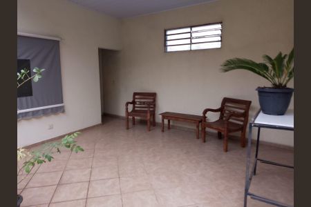 Casa à venda com 556m², 3 quartos e 5 vagas Casa à venda com 556m², 3 quartos e 5 vagasÁrea Externa