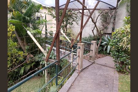 Casa à venda com 556m², 3 quartos e 5 vagas Casa à venda com 556m², 3 quartos e 5 vagasÁrea Externa
