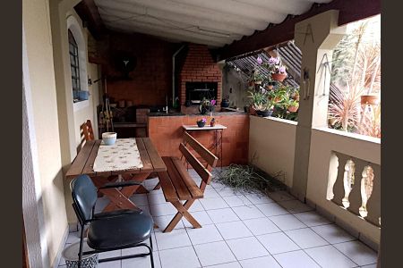 Casa à venda com 556m², 3 quartos e 5 vagas Casa à venda com 556m², 3 quartos e 5 vagasÁrea de Lazer