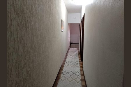 Casa à venda com 556m², 3 quartos e 5 vagas Casa à venda com 556m², 3 quartos e 5 vagasCorredor