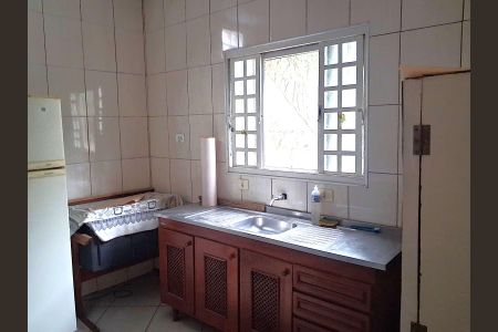 Casa à venda com 556m², 3 quartos e 5 vagas Casa à venda com 556m², 3 quartos e 5 vagasCozinha