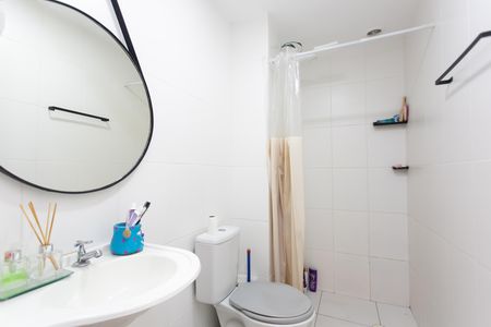 Apartamento à venda com 36m², 2 quartos e sem vaga Apartamento à venda com 36m², 2 quartos e sem vagaBanheiro