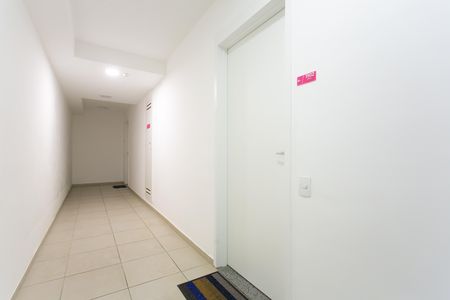 Apartamento à venda com 36m², 2 quartos e sem vaga Apartamento à venda com 36m², 2 quartos e sem vagaEntrada