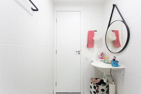 Apartamento à venda com 36m², 2 quartos e sem vaga Apartamento à venda com 36m², 2 quartos e sem vagaBanheiro