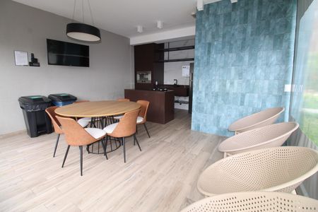 Apartamento para alugar com 77m², 2 quartos e 1 vagaÁrea comum - Churrasqueira