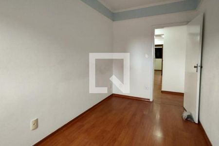 Apartamento para alugar com 111m², 3 quartos e 1 vaga Apartamento para alugar com 111m², 3 quartos e 1 vagaQuarto