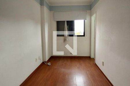 Apartamento para alugar com 111m², 3 quartos e 1 vaga Apartamento para alugar com 111m², 3 quartos e 1 vagaQuarto