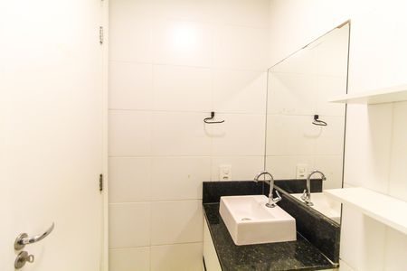Apartamento para alugar com 32m², 2 quartos e sem vaga Apartamento para alugar com 32m², 2 quartos e sem vagaBanheiro
