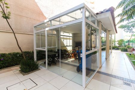 Apartamento para alugar com 32m², 2 quartos e sem vaga Apartamento para alugar com 32m², 2 quartos e sem vagaÁrea comum - Churrasqueira