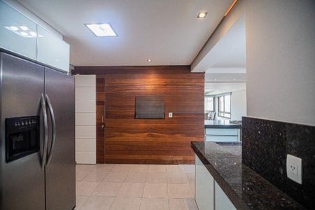 Apartamento para alugar com 264m², 3 quartos e 2 vagas