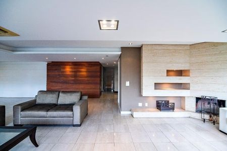 Apartamento para alugar com 264m², 3 quartos e 2 vagas