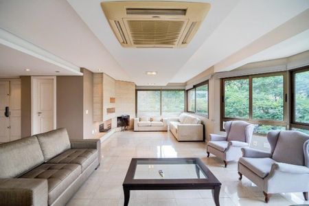 Apartamento para alugar com 264m², 3 quartos e 2 vagas