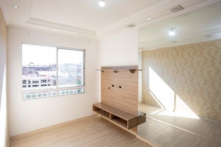 Sala de apartamento para alugar com 2 quartos, 44m² em Canhema, Diadema