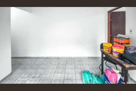 Casa para alugar com 80m², 2 quartos e 1 vaga Casa para alugar com 80m², 2 quartos e 1 vagaSala