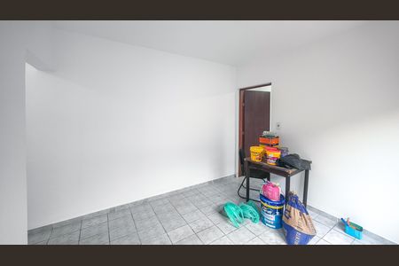 Casa para alugar com 80m², 2 quartos e 1 vaga Casa para alugar com 80m², 2 quartos e 1 vagaSala