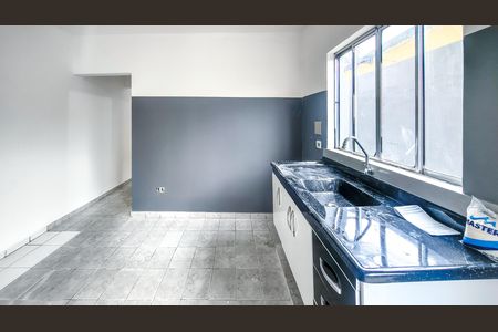 Casa para alugar com 80m², 2 quartos e 1 vaga Casa para alugar com 80m², 2 quartos e 1 vagaCozinha