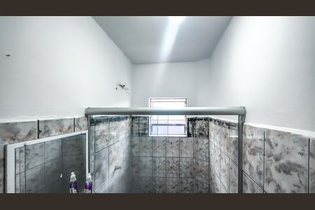 Casa para alugar com 80m², 2 quartos e 1 vaga Casa para alugar com 80m², 2 quartos e 1 vagaBanheiro