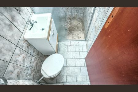 Casa para alugar com 80m², 2 quartos e 1 vaga Casa para alugar com 80m², 2 quartos e 1 vagaBanheiro
