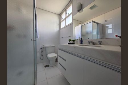 Apartamento à venda com 158m², 4 quartos e 3 vagas