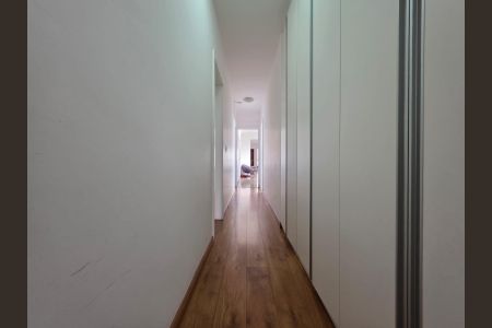 Apartamento à venda com 158m², 4 quartos e 3 vagas