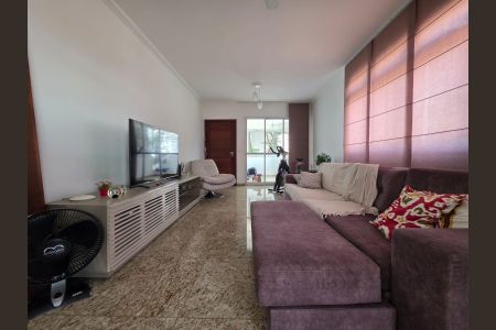 Apartamento à venda com 158m², 4 quartos e 3 vagas