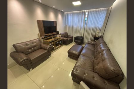 Apartamento à venda com 130m², 3 quartos e 1 vaga