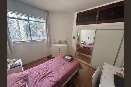 Apartamento à venda com 130m², 3 quartos e 1 vaga