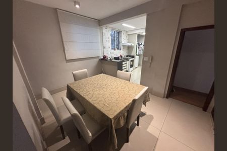 Apartamento à venda com 130m², 3 quartos e 1 vaga