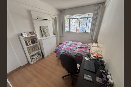 Apartamento à venda com 130m², 3 quartos e 1 vaga