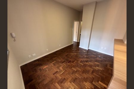 Apartamento à venda com 2 quartos, 72m² em Centro, Belo Horizonte
