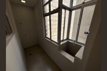 Apartamento à venda com 2 quartos, 72m² em Centro, Belo Horizonte