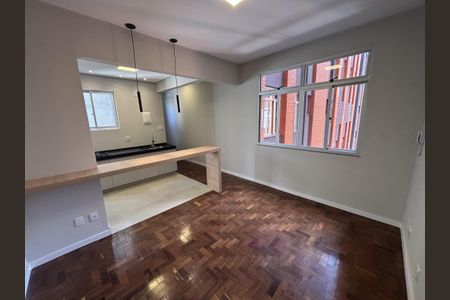 Apartamento à venda com 2 quartos, 72m² em Centro, Belo Horizonte