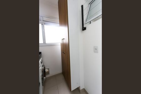 Apartamento à venda com 67m², 2 quartos e 2 vagas Apartamento à venda com 67m², 2 quartos e 2 vagasÁrea de Serviço