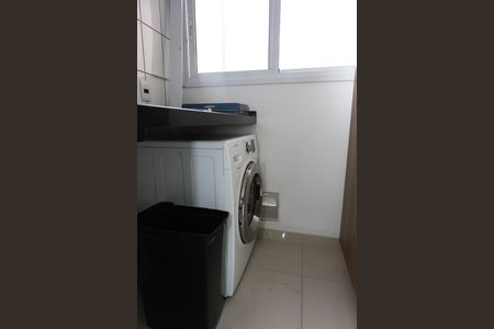 Apartamento à venda com 67m², 2 quartos e 2 vagas Apartamento à venda com 67m², 2 quartos e 2 vagasÁrea de Serviço