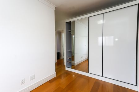 Apartamento à venda com 67m², 2 quartos e 2 vagas Apartamento à venda com 67m², 2 quartos e 2 vagassuíte