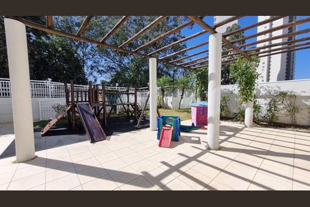 Apartamento à venda com 67m², 2 quartos e 2 vagas Apartamento à venda com 67m², 2 quartos e 2 vagasÁrea comum - Playground