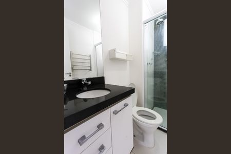 Apartamento à venda com 67m², 2 quartos e 2 vagas Apartamento à venda com 67m², 2 quartos e 2 vagasBanheiro da Suíte