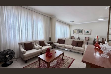 Apartamento à venda com 140m², 4 quartos e 2 vagas