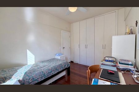 Apartamento à venda com 140m², 4 quartos e 2 vagas