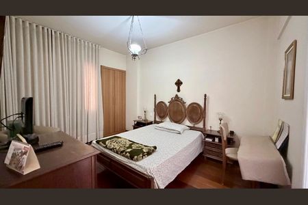 Apartamento à venda com 140m², 4 quartos e 2 vagas