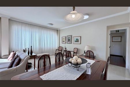 Apartamento à venda com 140m², 4 quartos e 2 vagas