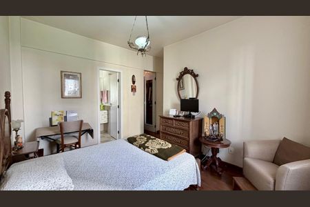 Apartamento à venda com 140m², 4 quartos e 2 vagas