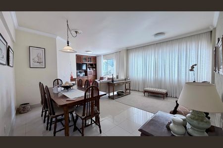 Apartamento à venda com 140m², 4 quartos e 2 vagas