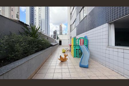 Apartamento à venda com 140m², 4 quartos e 2 vagas