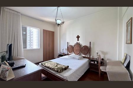 Apartamento à venda com 140m², 4 quartos e 2 vagas