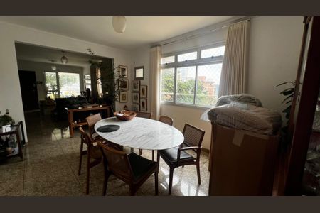 Apartamento à venda com 158m², 4 quartos e 3 vagas