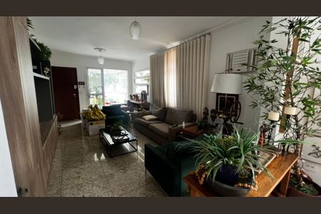 Apartamento à venda com 158m², 4 quartos e 3 vagas