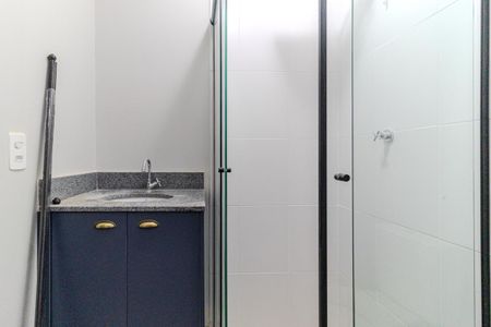 Banheiro de kitnet/studio para alugar com 1 quarto, 20m² em Campos Elíseos, São Paulo